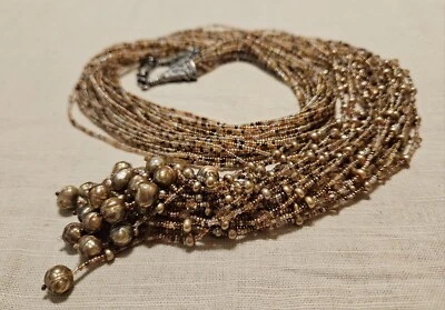 Collar extra largo de cuentas y perlas de bronce dorado de 12 hilos cierre de gancho de plata Foto 1 de 4