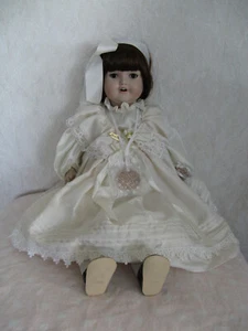 Porzellanpuppe NINETTE - Original Armand Marseille - Limitiert mit Zertifikat - Bild 1 von 8