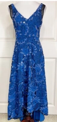 BELLE BADGLEY MISHKA SANDRINE FLORAL V-NECK, SLEEVELESS EMBROIDERY DRESS 10 $299 - Image 1 of 4