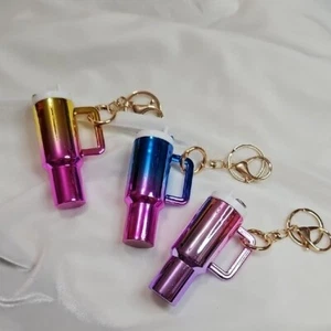 Mini Thermosbecher Schlüsselanhänger abnehmbar Lippenstift Aufbewahrung Lippenbalsam Menge 3 Schlüsselanhänger - Bild 1 von 7