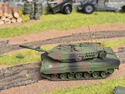 Roco MINITANKS Kampfpanzer Leopard 2 A6 ,BW gesupert mit decals, H0 , 1:87 #1369 - Bild 1 von 4