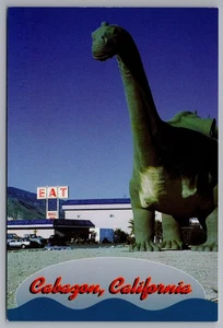 1980's Claude Bell Colossal Dinosaur Sculptures Cabazon Southern CA Dessert - Picture 1 of 2