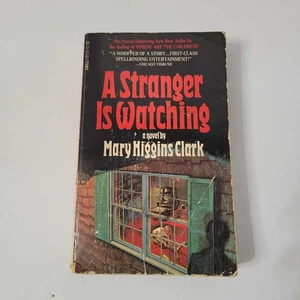 A Stranger Is Watching Mary Higgins Clark 1979 Dell Paperback Vintage Thriller - Bild 1 von 12