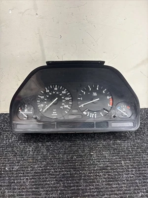 1989 BMW E34 525i Instrument Cluster Gray NO CRACKS - Image 1 of 4