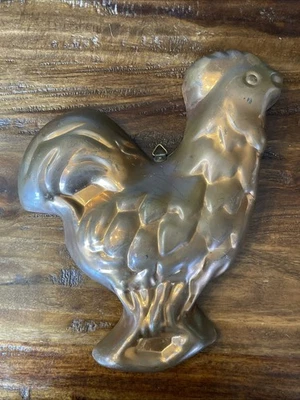 Molde de galo de cobre galinha década de 1970 vintage 11" decoração suspensa rústica país - Imagem 1 de 4
