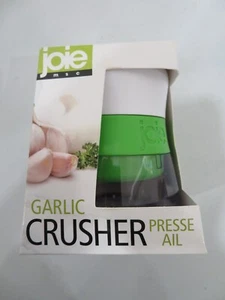 Joie Knoblauchzerkleinerer (grün) - 8,1 x 8,1 x 9,5 cm - Bild 1 von 3