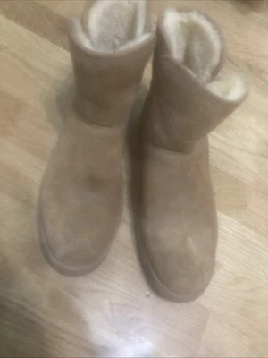 Uggs para mujer talla 10 Foto 1 de 2