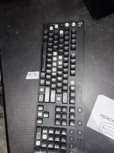 Logitech G810 Orion Spectrum Wired Mechanical Gaming Keyboard missing keypad - Picture 1 of 5
