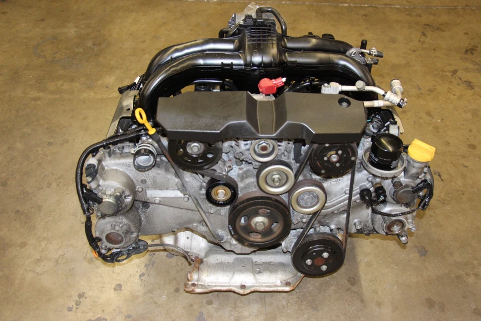 Motor JDM Subaru Forester FB25 2,5 L 2011-2016 JDM importación poco kilometraje Foto 1 de 4