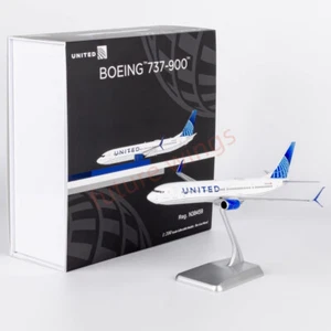 Modelo de avión 1:200 NG Modelos NG09002 United Airlines B737-900ER N38459 - Imagen 1 de 11