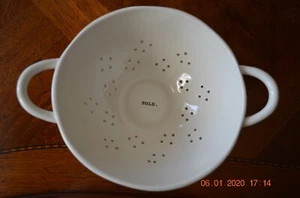 New Rae Dunn "Hold" Typewriter Colander Drain Strainer NWT - Picture 1 of 3