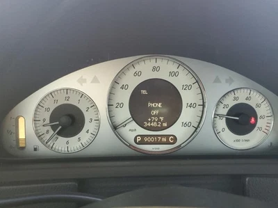 2007 CLK Series OE medidor de velocidade cluster 90K milhas Mercedes-Benz - Imagem 1 de 4