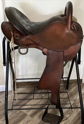 Used Crates Trail Western Endurance saddle - Great condition! 17” Seat, 22 Lbs - Image 1 of 4
