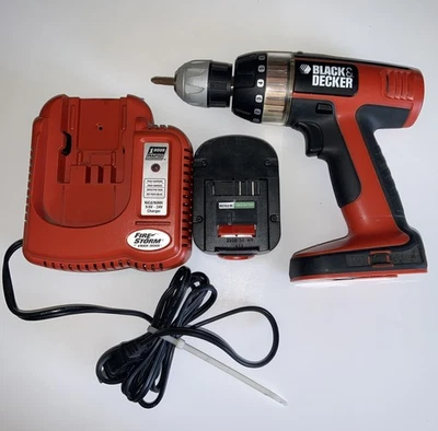 Taladro inalámbrico Black & Decker 12V BD12PS 1200RPM herramienta y batería - con cargador Foto 1 de 4