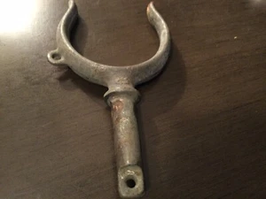 Wilcox & Crittenden Galvanized Iron Oar Lock - Picture 1 of 2