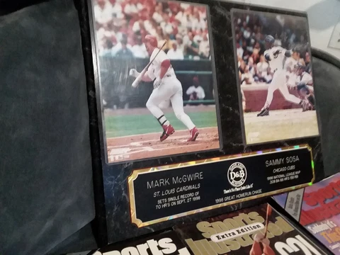 COLLECTABLE 1998 MARK MCGWIRE/SAMMY SOSA SPORTS  PLAQUE HOME RUN RECORD 16X20 Cover