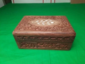 Vintage Hand Carved Wooden And Inlaid Trinket Box From India - Picture 1 of 11