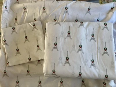 Juego de sábanas Cynthia Rowley Queen Torre Eiffel, corona de Navidad, París Foto 1 de 4