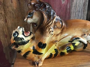 Vintage handbemalte Artmark Original Löwe Tiger Kampf Figur Japan...b9 - Bild 1 von 7
