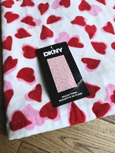 "TOALLA DE PLAYA DE TERCIOPELO DE 6' DISEÑO DKNY HEARTS de gran tamaño 100 % algodón 40"" X 72"" nueva con etiquetas" - Imagen 1 de 4