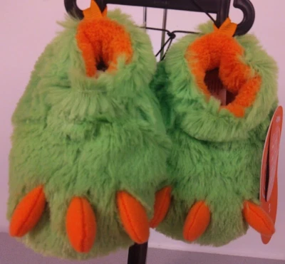 Wonder Nation Infants Green Dinosaur Claw Slippers Size 2 - New.           (B22) - Image 1 of 4