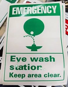 15 x Neu Notfall Augenspülung Station Aufkleber Arbeitsplatz Sicherheit Schilder 10" x 14" - Bild 1 von 1