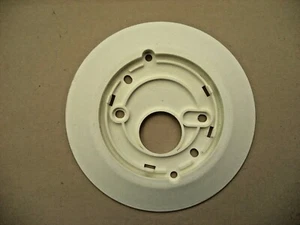 £3.60 Anillo de recorte para la Base Detectora de Placas Terminales Gent Vigilon 32700 / 34700 - Imagen 1 de 3