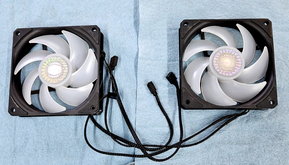 2 x Cooler Master SickleFlow 120 RGB Cooling Fan 120mm DF1202512RFMN - Image 1 of 1