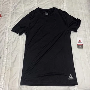 New With Tags Reebok Performance Moisture Wicking Dri fit Undershirt Size Small - Picture 1 of 6