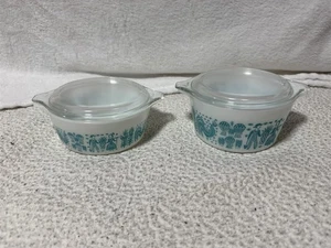 VINTAGE PYREX AMISH BUTTERPRINT CASSEROLE DISH LOT 472 1.5 QT & 473 1 QT W/ LIDS - Picture 1 of 17