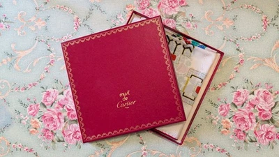 Vintage Le Must de Cartier silk scarf pre-owned with Box and protective paper - Image 1 of 4