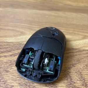 Logitech G PRO Wireless Gaming Mouse Hero 25K Sensor 25 600 DPI RGB Lightweight - Picture 1 of 5