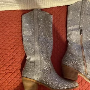 Rhinestone Studded Cowgirl Boots Never Worn Sz 7/12 Zip Side Calf Sz 14” 2” Heel - Picture 1 of 17