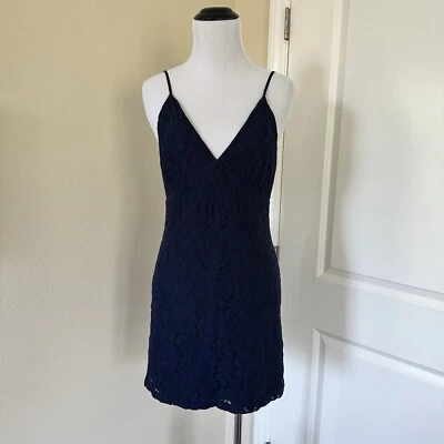 Mini vestido feminino Obey azul marinho dominó renda tamanho pequeno - Imagem 1 de 4