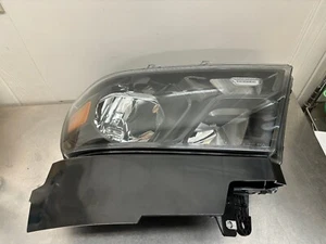 2019-2024 Ram 1500 Right Passenger Side Halogen Headlight Headlamp OEM *Damage - Picture 1 of 6