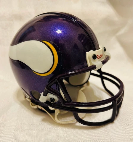 Vintage 1995 Minnesota Vikings Mini Football Helmet - NFL 3 5/8 Cover