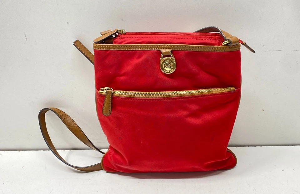 Bandolera Michael Kors para mujer roja de nailon Foto 1 de 4