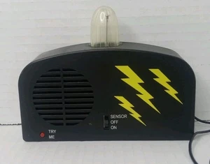Thunder Lightening Fx Box Instant Portable Storm 2002 Take Light & Sound Tested - Picture 1 of 2