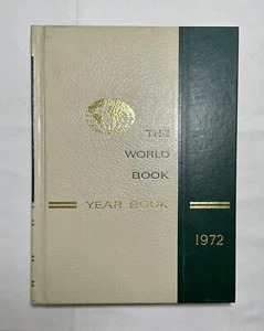 The World Book Year Book 1972: A Review of the Events of 1971 - Great Gift - Picture 1 of 7