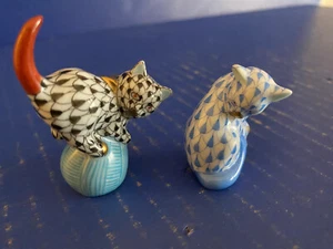 Herend Miniature Cats Fishnet Porcelain One On Ball Of Yarn One Setting - Picture 1 of 14