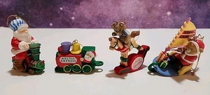 4 Babbo Natale in treno orsacchiotto cavallo a dondolo orsacchiotto surf ghiaccio Arctic Express ornamenti - Foto 1 di 23