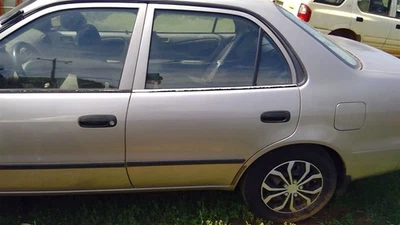 Puerta trasera izquierda conductor ventanas manuales compatible con 98-02 COROLLA 231890 Foto 1 de 4