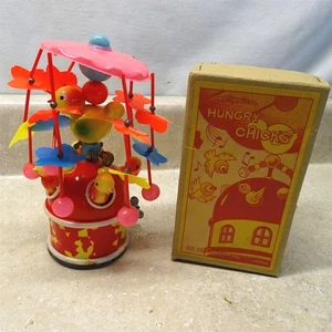 Vintage Japan Tin-Plastic Mechanical Hungry Chicks Wind Up Toy + Box - Picture 1 of 13