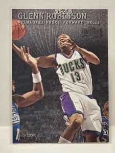 1999-00 Skybox Metal - Glenn Robinson #32 - Picture 1 of 2