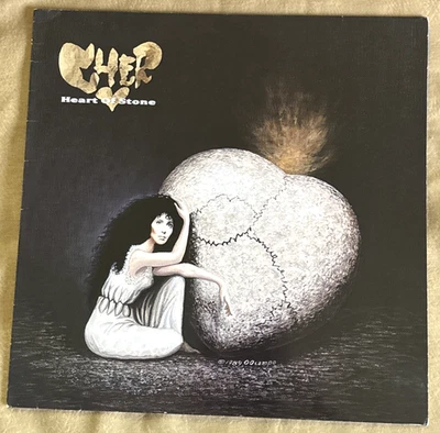CHER - Heart of Stone (1989) Vinyl LP Record. NEAR MINT vinyl /NM- sleeve - Image 1 of 4