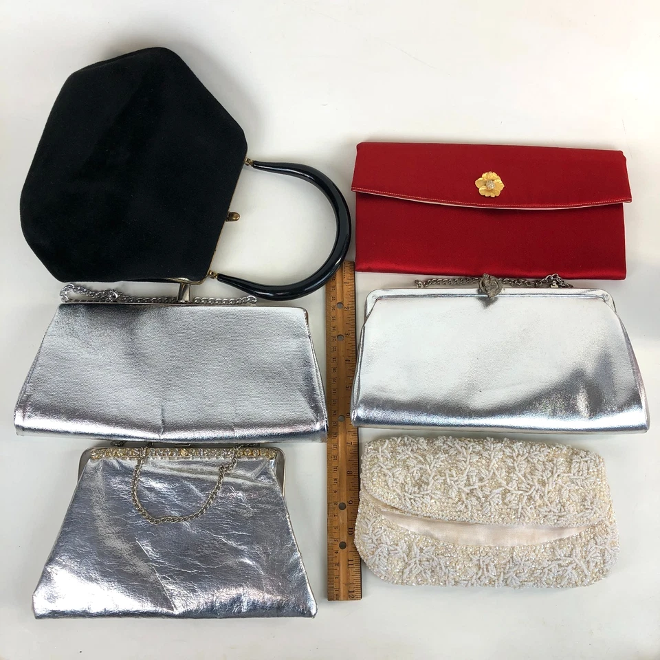 6 carteras de mano vintage de satén rojo con pedrería plateadas para damas y mujeres Foto 1 de 4