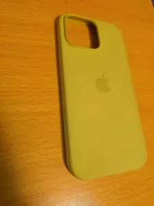 Original Apple iPhone 16 Pro 6.3 Silicone Case with MagSafe - Star Fruit OEM - Picture 1 of 5