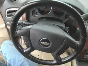 07 CHEVY TAHOE Steering Wheel No Baglight Cashmere/ebony313 - Picture 1 of 1