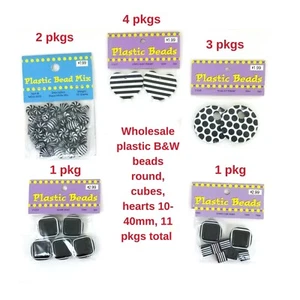 Black and White Plastic Beads Hearts Circles Striped Cubes 10-40mm 583-0033 - Picture 1 of 1