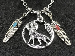 Native American Wolf Circle and Feathers Charm +Tibetan Silver 18" Chain D176 - Picture 1 of 2